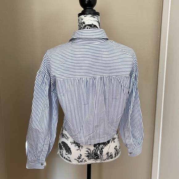 Zara blue striped crop button up shirt with baby puff shoulders - Picture 4 of 6
